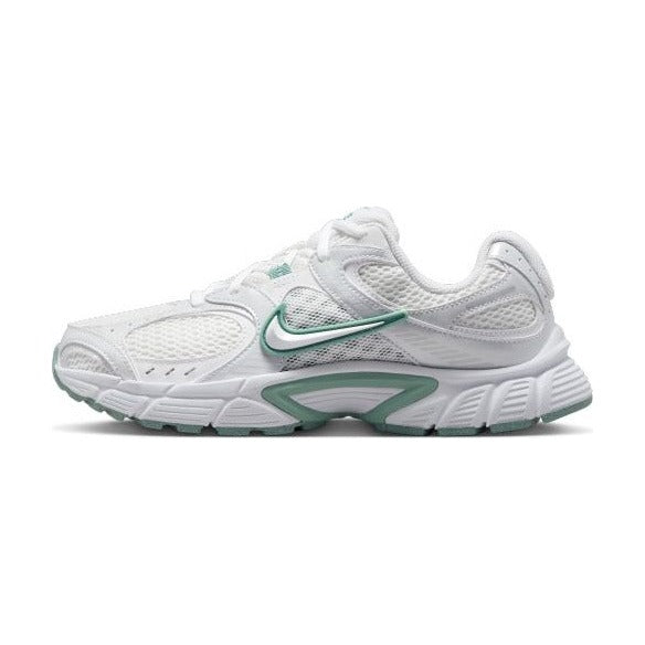 Nike V5 RNR Abrasion Resistant Abrasion Resistant Low top Casual Running Shoes White