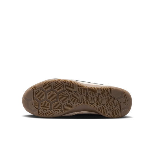 Nike Gato Low top Kids Lifestyle Shoes Beige Unisex - View 2