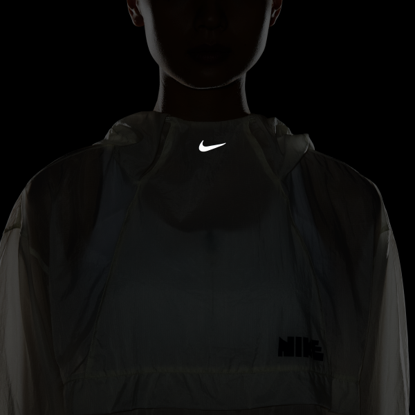 Nike Swoosh Run Division Jacket Women's - View 9