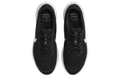 Nike Revolution 7 (Black/White)