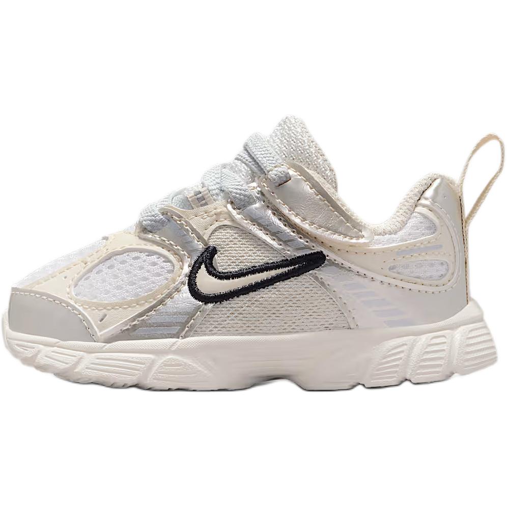 Nike V5 RNR Low top Toddler Shoes Beige Pink White Infant And Toddler