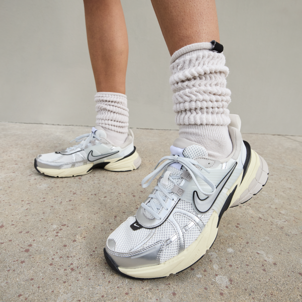 Nike V2K Run Summit White Metallic Silver Women's - View 10