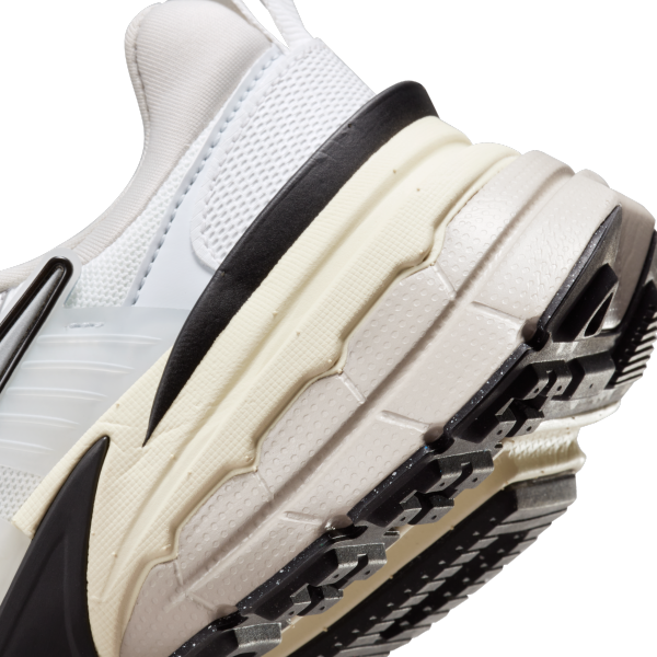 Nike V2K Run Summit White Metallic Silver Women's - View 9
