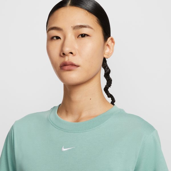Nike Sportswear Essential Women's T Shirt - View 3