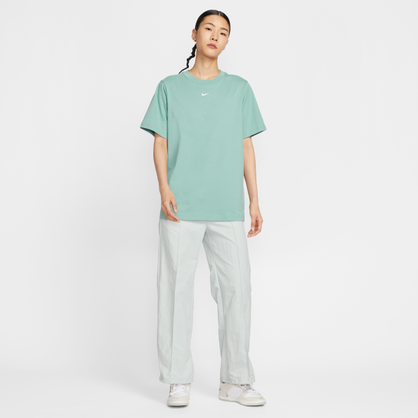 Nike Sportswear Essential Women's T Shirt - View 5