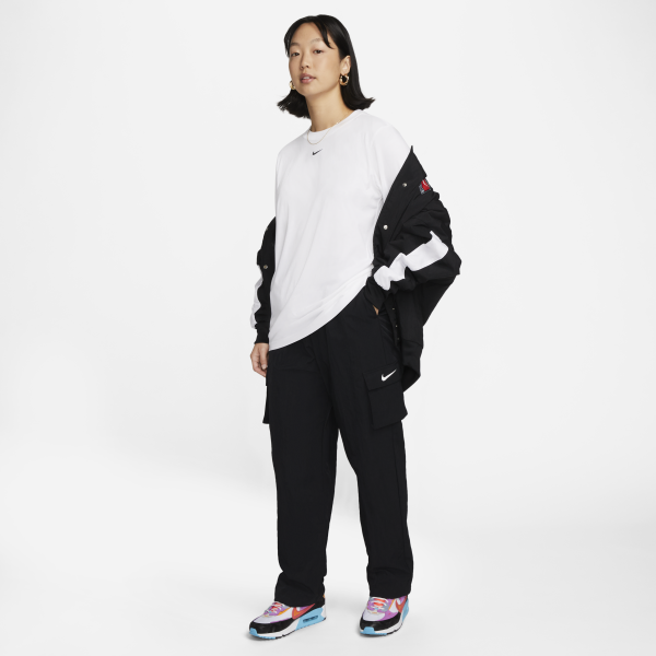 Nike Sportswear Women's Logo Crewneck T-Shirt White - View 5