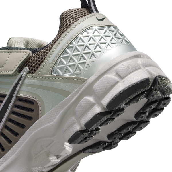 Nike Vomero 5 Leather Low top Kids' Running Shoes Gray Black Kids' - View 8