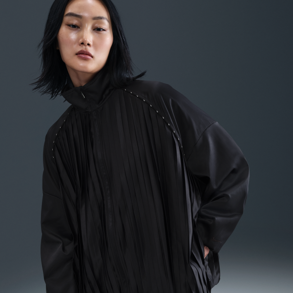 Nike Swoosh Jackets Women's Black Stand Collar Moderate Other - View 1