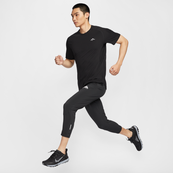 Nike Dri FIT Trail Solar Chase Running T Shirt Men's Black/Peak White - View 8
