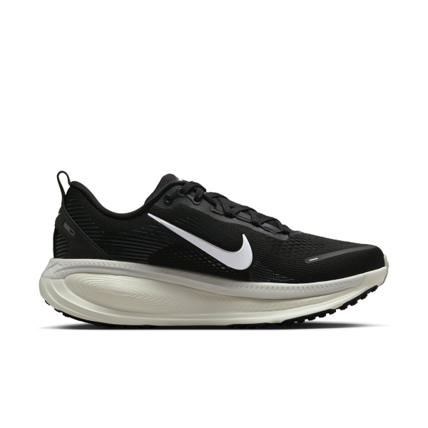 Nike Vomero 18 Black Coconut Milk Light Iron Ore Summit White - View 3