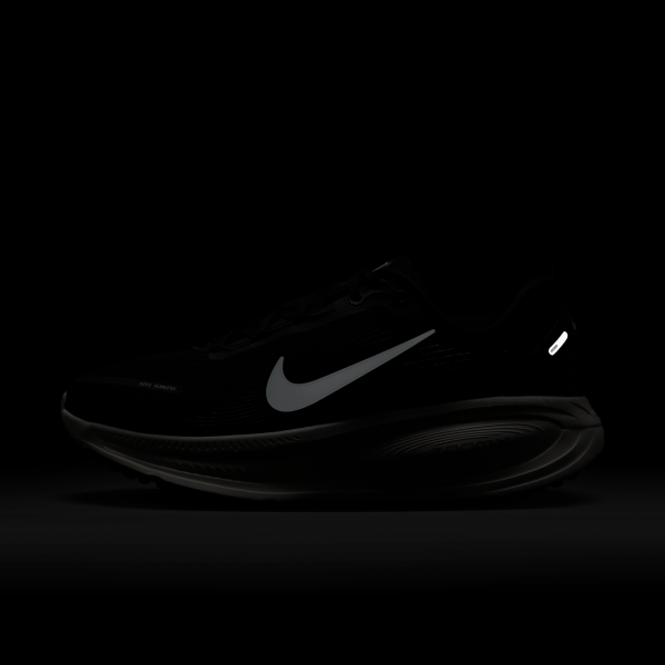 Nike Vomero 18 Black Coconut Milk Light Iron Ore Summit White Women's - View 10