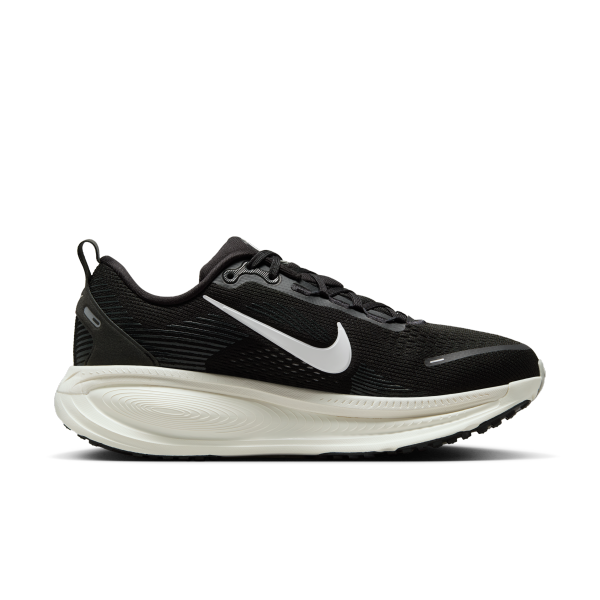 Nike Vomero 18 Black Coconut Milk Light Iron Ore Summit White Women's - View 3