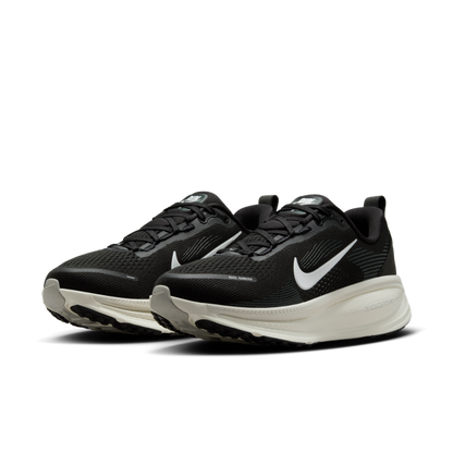 Nike Vomero 18 Black Coconut Milk Light Iron Ore Summit White Women's - View 5