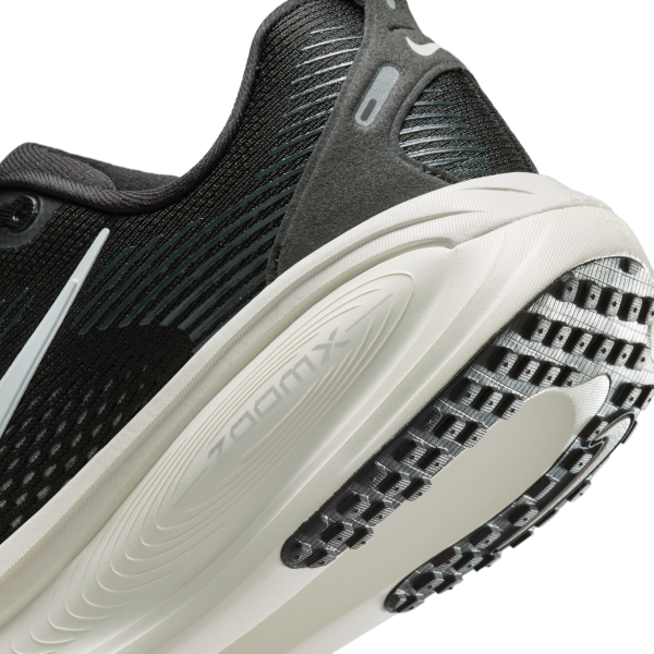 Nike Vomero 18 Black Coconut Milk Light Iron Ore Summit White Women's - View 8