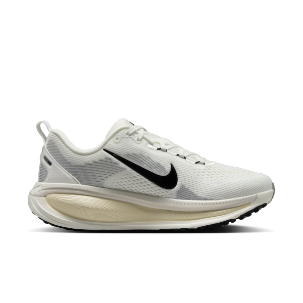 Nike Vomero 18 Summit White Coconut Milk Women's - View 3
