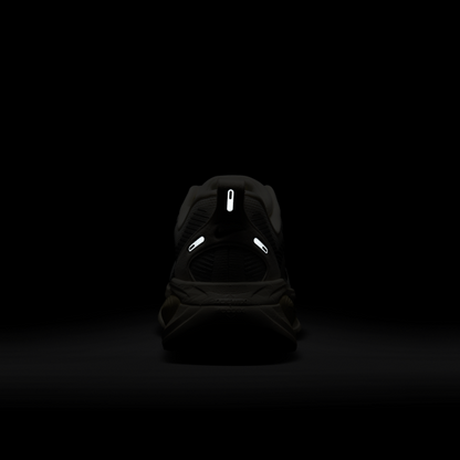 Nike Vomero 18 Summit White Coconut Milk Women's - View 9