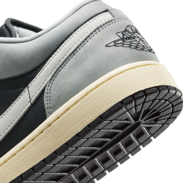 Jordan 1 Low Light Smoke Grey Off Noir - View 8