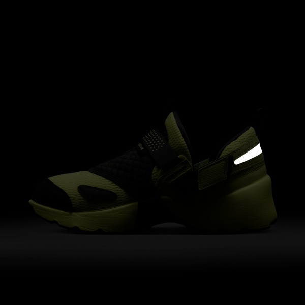 Jordan Trunner Lx Luminous Green Women's - View 11