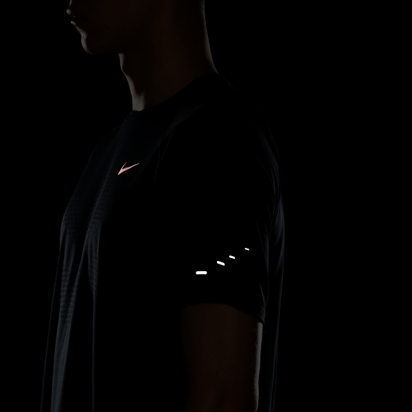 Nike Dri Fit T Shirts Men's Black Crew Neck Moderate - View 9
