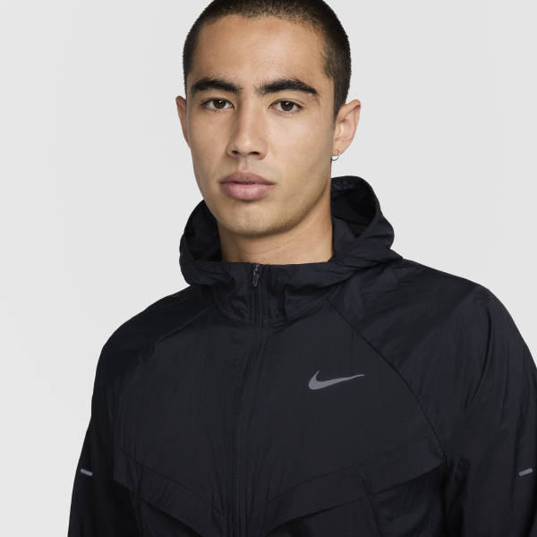 Nike Stride Men's Repel Uv Running Jacket - View 3
