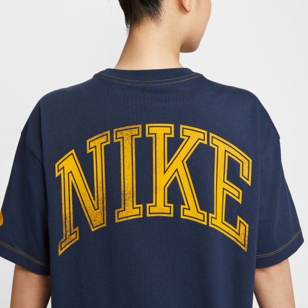 Nike Sportswear Women's Graphic T Shirt - View 6