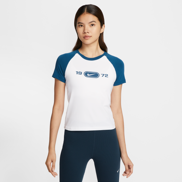 Nike Chill Slim Raglan sleeve T shirt - View 1