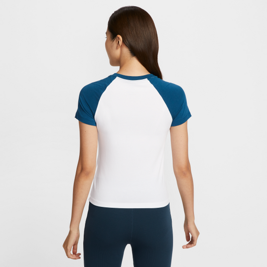 Nike Chill Slim Raglan sleeve T shirt - View 2