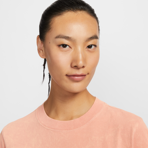 Nike T Shirts Women's Rose Gold Crew Neck Moderate - View 3