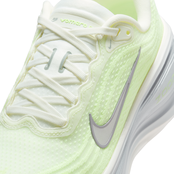Nike Vomero Plus Barely Volt Women's - View 7