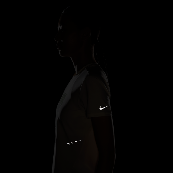 Nike T Shirts Women's Beige Crew Neck Moderate Other - View 10