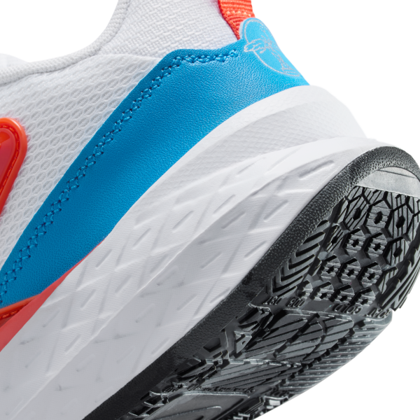 Nike Team Hustle D 12 Abrasion Resistant Low top Kids Lifestyle Shoes White/Red Teenagers - View 8