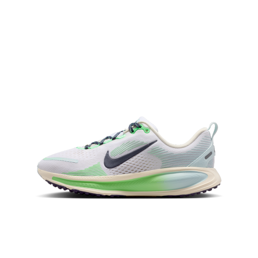 Nike Vomero 18 Low top Kids' Running Shoes White Green Teenagers - View 1
