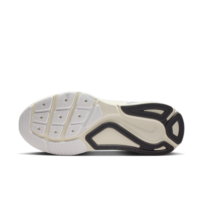 Nike Structure 26 Running Shoes Men's White Silver Black - View 2