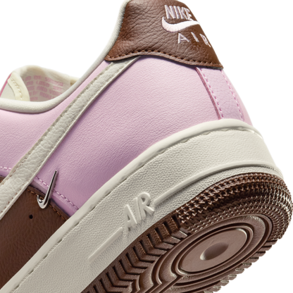 Nike Air Force 1 Leather Low top Skateboard Shoes Women's - View 8