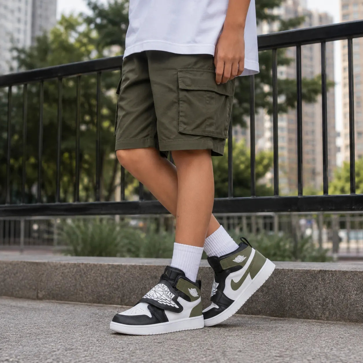 Jordan Mid top Children's Basketball Shoes Black Green Children Aged 3 7 Years Old — Rescued #1