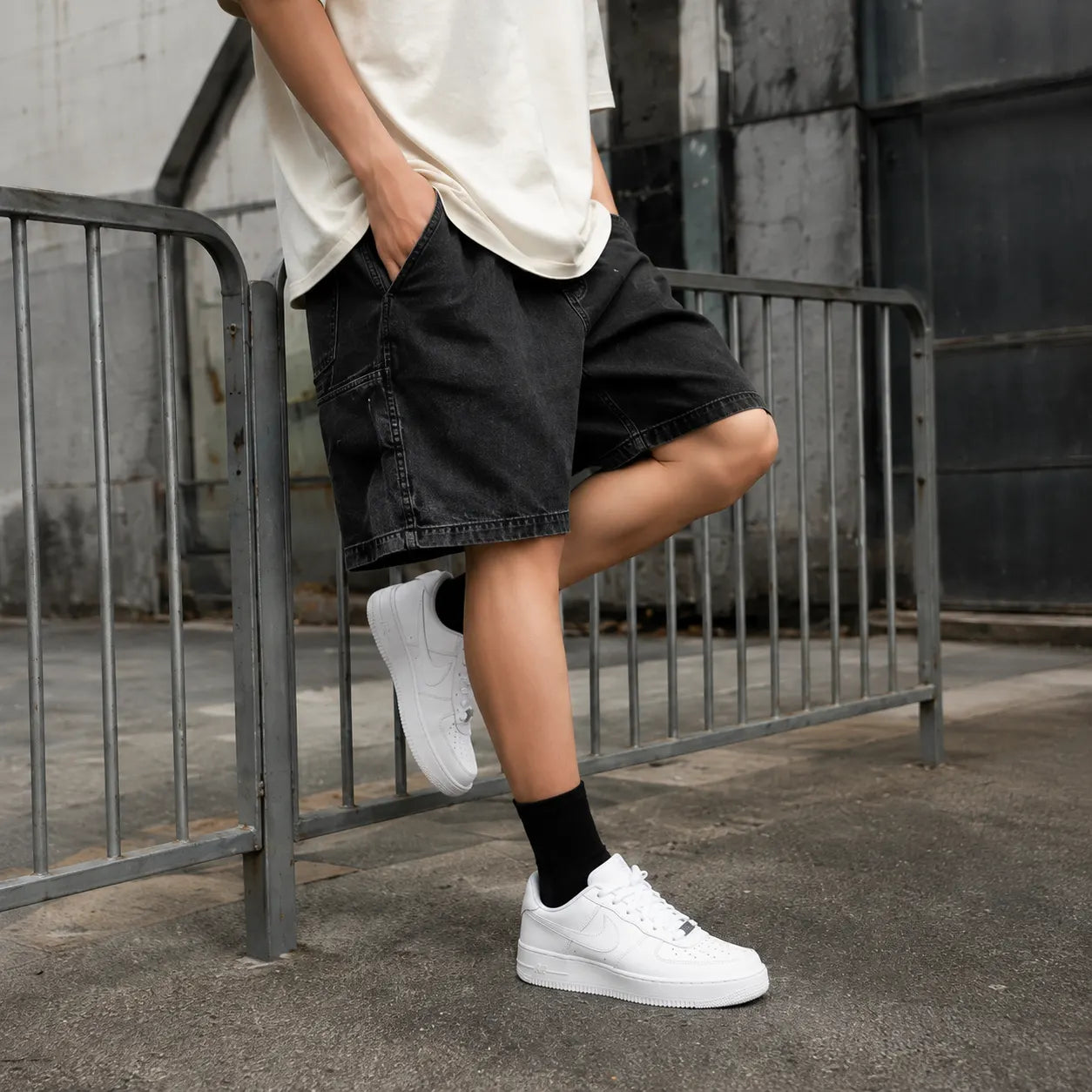Nike Air Force 1 LE Split Cow Leather Slip Resistant Cushioning Abrasion Resistant Low top Skateboard Shoes Pure White — Rescued #1