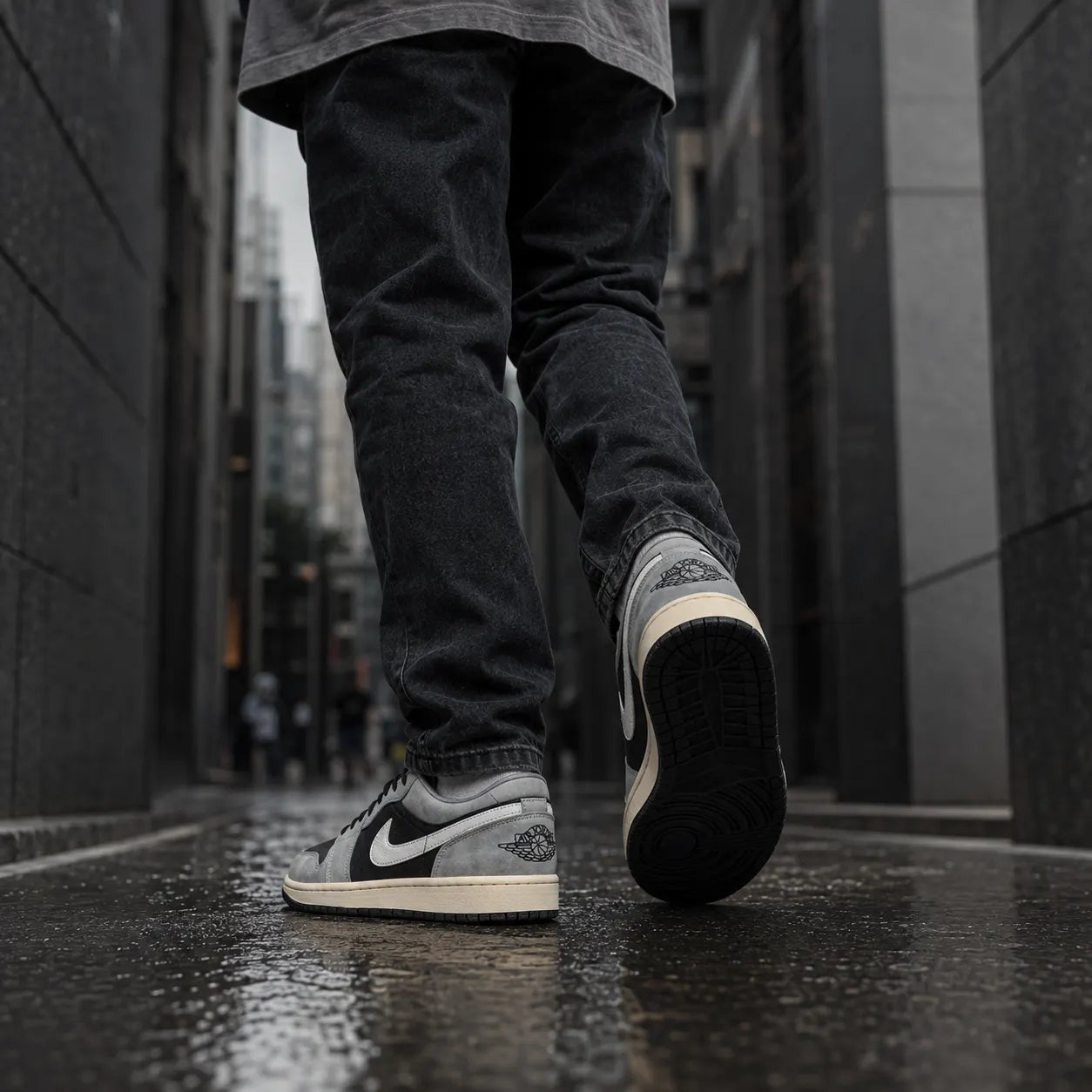 Air Jordan 1 Low SE Light Smoke Grey｜RESCUED