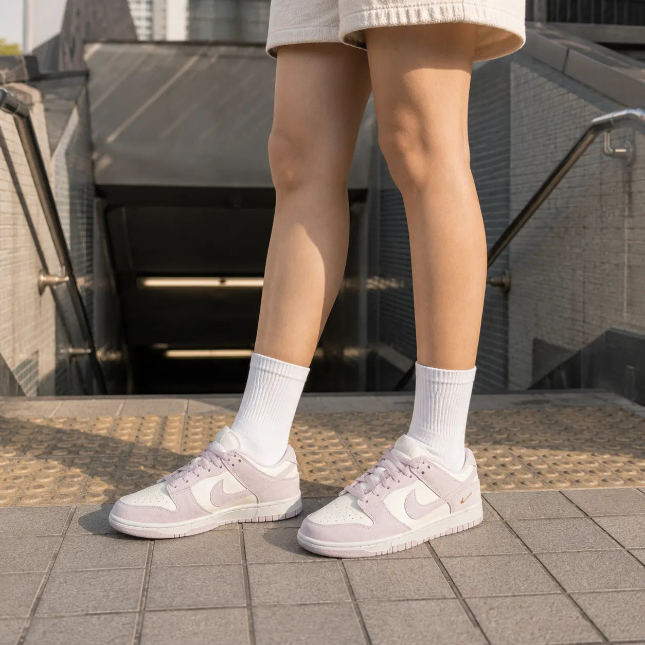 Nike Dunk Synthetic Leather, Leather Cushioning Low top Skateboard Shoes White Pink — Rescued #1
