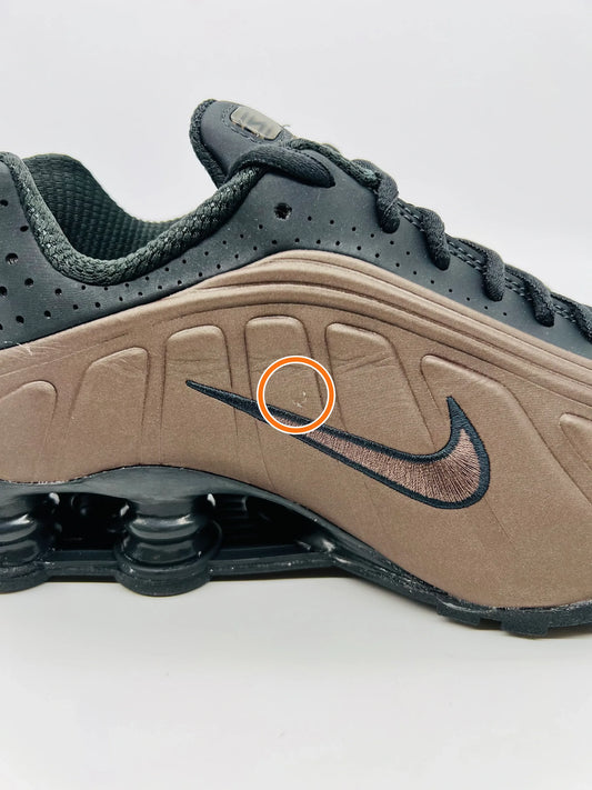 Nike Shox R4 'Off Noir/Ironstone' (W) — Rescued #2